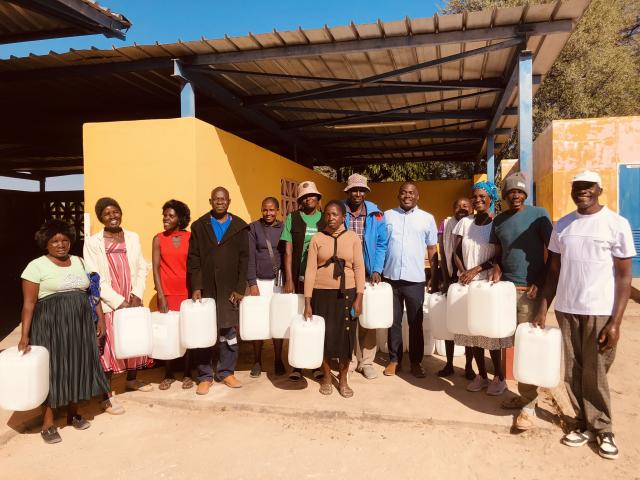KAPAKO, 15 June 2026– The Kapako Constituency Office on Monday handed over 20-litre water containers to 100 people living with disabilities.

(Photo: Lylie Joel)
NAMPA