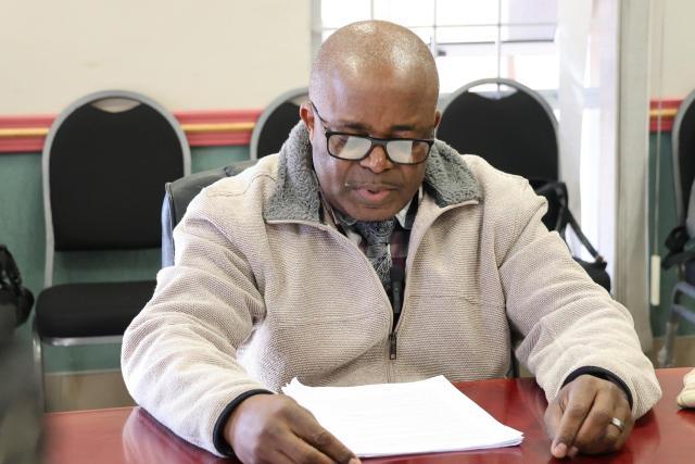 MARIENTAL, 17 July 2026 (NAMPA)- Hardap Regional Police Deputy Commissioner of the Crime Investigation Division, Theodore Kotungondo, addresses members of the media before the destruction of drugs and other contraband worth N$462 510 at the Mariental State Hospital incinerator

(Photo: Joe-Chintha Garises)
Nampa 