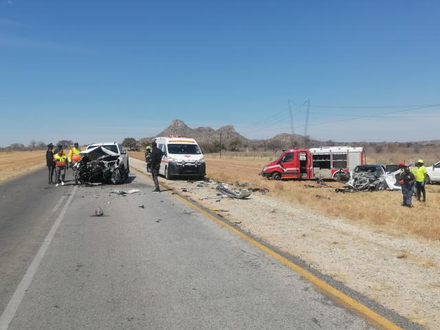 OTJIWARONGO, 21 August 2026 - The head of traffic department of the Namibian Police Force, Commissioner Petrus Swartz speaks at an accident scene Friday afternoon where two vehicles collided head-on approximately 10 kilometres south of Otjiwarongo on B1 road. Emergency personnel used jaws of life equipment to remove drivers from the wrecked vehicles. (Photo by: Mulisa Simiyasa) NAMPA