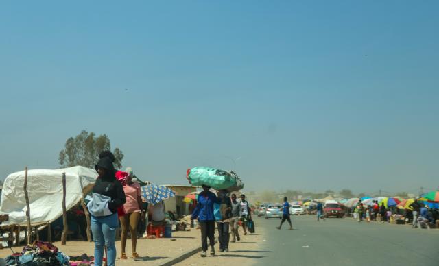 WINDHOEK, 04 September 2026 - Vendors and traffic at the incomplete Havana Four-Way in Katutura. The stalled road construction has become the centre of a dispute between vendors and contractors. (Photo by: Hesron Kapanga) NAMPA 