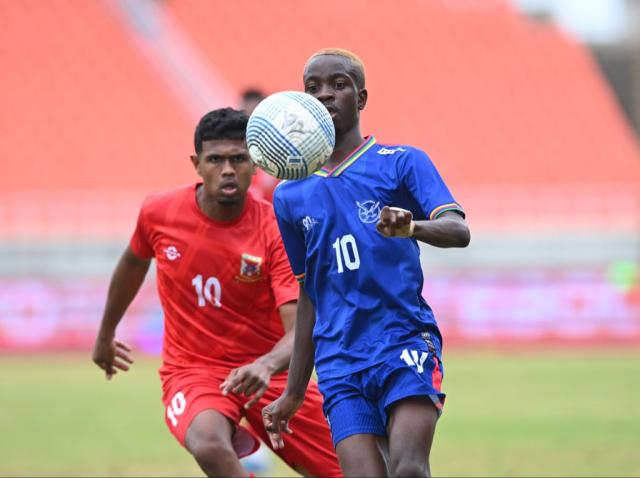 WINDHOEK, 18 September 2027 - Namibia's U20 player Williem Nguvali while in action against Purvishna Appadoo of Mauritius during their opening match of 2026 Council of Southern African Football Associations (COSAFA) TotalEnergies CAF Under-20 Africa Cup of Nations qualifying campaign. Namibia overcame their opponents, Mauritius, with a 1-0 victory in Maputo, Mozambique, at Zimpeto Stadium. (Photo: contributed) NAMPA
