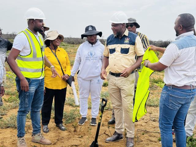 MANKUMPI, 13 October 2026 -The Kavango West Regional Council has handed over the site for a N$1 million horticulture hub to Rware Trading Enterprises at Daureni Cluster of Sustainable Villages in Mankumpi Constituency on Tuesday.

(photo: Lylie Joel)
NAMPA