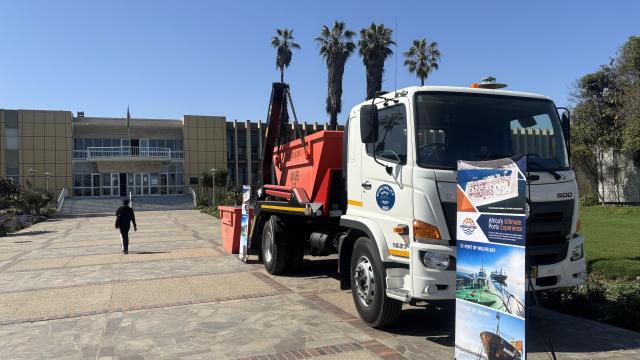 WALVIS BAY, 15 October 2026 - The Hino 500 truck fitted with a 12-tonne skip loader and 10 heavy-duty skips worth over N$ 2,7 million were donated to the Walvis Bay Municipality by Namport, through its Social Investment Fund. (Photo by: Isabel Bento) NAMPA