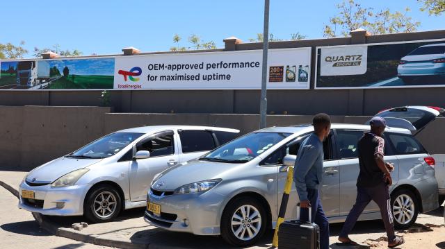 WINDHOEK, 20 October 2026 - Petrol has gone up five times since April, and after one reduction along the way it costs a net N$7.00 more a litre, about 36% above the pre-April price. 
For thousands travelling between Osona, Okahandja and Windhoek each working day, the next fuel price review, due at the end of this month, is a date they watch closely.

(Photo by: Chelva Wells) NAMPA 
