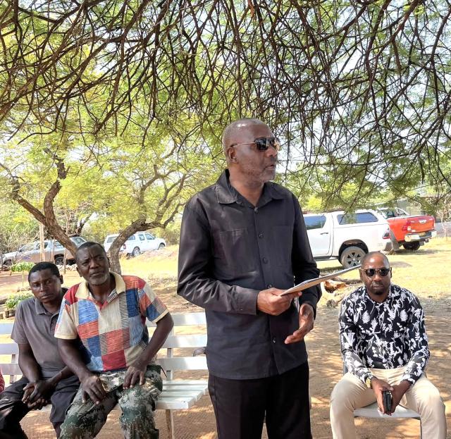 TUGUVA, 20 October 2026 - Kavango West Regional Council Chairperson Fillipus Tenga led a delegation to visit the residence of former President Hifikepunye Pohamba at Tuguva Village in Kavango West region on Tuesday to
offer condolences following the death of his wife and Namibia's second First Lady, Penehupifo Pohamba, who passed on Saturday.

(Photo: Lylie Joel)
NAMPA