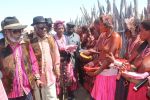 OUTAPI, 23 August 2019 – Founding President Sam Nujoma (L), Former President Hifikepunye Pohamba (second from L) and others view the brides during the 2019 Olufuko Annual Cultural Festival. (Photo by: Mathias Nanghanda) NAMPA