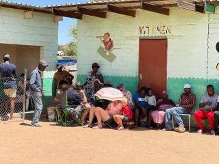 KAPPS FARM, 27 November 2024 - People queueing up to vote at Kapps Farm in the Windhoek Rural Constituency. (Photo: Mariana Eliazer) NAMPA