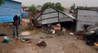 WINDHOEK, 05 JAN (NAMPA)- Heavy rains flood Otjomuise, leaving families homeless. (Photo: Josephina SImeon) NAMPA