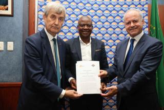 WALVIS BAY, 29 January 2025 - (From left) Portugal's Ambassador to Namibia Rui Carmo; Namport Chief Executive Officer Andrew Kanime and APS Chief Executive José Luís Cacho pictured after signing a five-year agreement to strengthen collaboration in the development of sustainable, green, and digital logistics corridors. (Photo: Contributed)