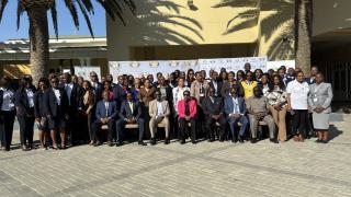 SWAKOPMUND, 16 June 2025 - Speaker of the National Assembly Saara Kuugongelwa Amadhila, Erongo Governor Neville Andre Itope photographed with delegates attending the 22nd Annual Conference of the Association of Parliamentary Libraries of Eastern and Southern Africa (APLESA) at Swakopmund on Monday. (Photo by: Isabel Bento) NAMPA