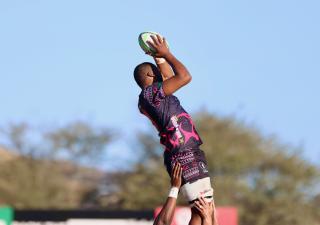 WINDHOEK, 21 June 2025 - An Airlink Pumas player intercepting a throw-in ball in a friendly match against the Welwitschias. The Pumas won the match 59-19 at Hage Geingob Stadium in Olympia, Windhoek. (Photo by: Hesron Kapanga) NAMPA 
