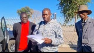 KATIMA MULILO, 10 July 2025 – Alufea Sampofu Combined School Board Chairperson, Vincent Mwemba reading the concerned parents' petition that calls for the immediate removal of three teachers from the school for their alleged unprofessional conduct at the school.
(Photo: Contributed) NAMPA 
