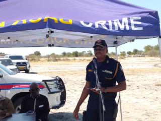 OKAKU KIIPUPU, 23 July 2025 - Oshana Regional Commander Commissioner Naftal Lungameni Sakaria speaking during a public engagement on Wednesday. (Photo: Maria David)NAMPA