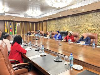 WINDHOEK, 25 JULY- President Netumbo Nandi-Ndaitwah meeting unemployed education graduates. (Photo by Eba Kandovazu). NAMPA