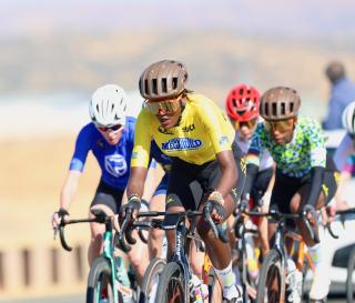 WINDHOEK, 03 August 2025 – Rwandan cyclist Xaveline Nirere (in yellow) while in action during the last stage of the 2025 Tour de Windhoek. Namibia’s premier international cycling event, the Tour de Windhoek, was held from 31 July to 3 August 2025 around the Namibian capital. (Photo by: Hesron Kapanga) NAMPA
