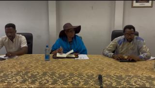 RUNDU, 29 August 2025 - President Netumbo Nandi-Ndaitwah and her delegation in a meeting at Sikondo Green Scheme. (Photo by: Sawi Hausiku) NAMPA 