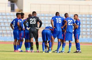 FRANCISTOWN, 05 September 2025 - Brave Warriors players gathers around after conceding a goal in their 2-1 defeat to Malawi during their 2026 World Cup qualifiers at the Obed Itani Chilume Stadium in Francistown, Botswana. (Photo by: Hesron Kapanga) NAMPA