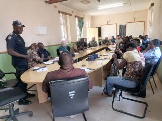 OTJIWARONGO, 09 October 2025 - The Namibian Police Force's Otjozondjupa Regional Commander, Commissioner Philip Hidengwa (L) speaks at Otjiwarongo on Thursday afternoon at a planning meeting ahead of the festive season with some managers of private security companies in the region. (Photo by: Mulisa Simiyasa) NAMPA 