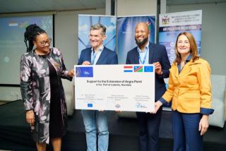 WALVIS BAY, 14 November 2025 - (l-r) Erongo Governor Natalia |Goagoses, Angra Port Project Manager Martijn Coopman, Namport, Risk Management Executive Stefanus Gariseb and European Ambassador to Namibia Beatrice Martins photographed at the signing of a service agreement between the EU, Port Rotterdam and the Angra Port in Luderitz. (Photo contributed) 