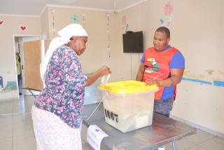 MARIENTAL, 26 November 2025 - Voting in the Hardap Region began on Wednesday morning, with residents arriving early at polling stations across the eight constituencies to take part in the regional and local authority elections.  (Photo by: Chelva Wells) NAMPA