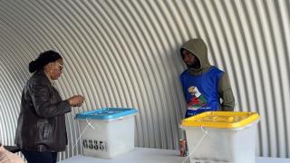 SWAKOPMUND, 26 November 2025 - Erongo Governor Natalia |Goagoses was the first to cast her vote at the Swakopmund Police Station polling station when polls opened. (Photo by: Isabel Bento) (NAMPA)