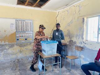 OLUKONDA, 26 November 2025- Oshikoto regional commander, Commissioner Ndafudha Iifo casting her vote during the 2025 November Regional Council and Local Authority elections.

(Photo: Max Henrich) NAMPA