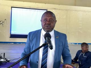 NKURENKURU, 16 December 2025-The Kavango West Chief Regional Officer, Matheus Singambwe, speaking at a water and sanitation forum meeting on Tuesday at Nkurenkuru Community Hall.
(photo: Lylie Joel)
NAMPA