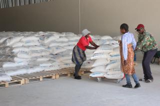 OMUTHIYA, 20 March 2026- The rice bags donated to Oshikoto region.

(Photo: Oshikoto Regional Council)