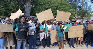 TSUMEB, 13 APRIL 2026- Tsumeb Aitsama Madan Development Project members and residents of Tsumeb town during the handover of a formal petition to the Tsumeb Municipality.

(Photo: contributed)