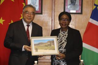 WINDHOEK, 27 May 2026 - Vice Chairperson of the National Committee of the China People’s Political Consultative Conference (CPPCC), Zhu Yongxin (L), and National Assembly Speaker, Saara Kuugongelwa-Amadhila (R) exchange gifts during a visit by a Chinese delegation to Parliament. (Photo by: Ali Negumbo) NAMPA