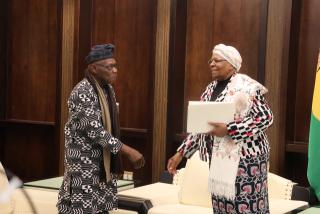 WINDHOEK, 08 June 2026 – President Netumbo Nandi-Ndaitwah welcoming eminent Nigerian statesman Olusegun Obasanjo at State House (Photo: Andreas Thomas) NAMPA