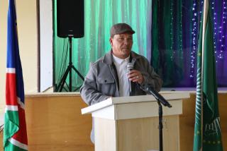 MARIENTAL, 21 June 2026 (NAMAP)- Hardap Governor Riaan McNab addresses artists, musicians and community members during the World Music Day celebrations in Mariental

(Photos: Joe-Chintha Garises)
NAMPA