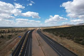 WINDHOEK, 11 November 2025 - The upgrade of the Windhoek-Okahandja Section 4A road to dual carriageway freeway standard has been completed at a contract value of approximately N$1 billion, creating 379 jobs, as Khomas Region’s active roads programme now spans contracts exceeding N$1.9 billion across four major projects.

(Photo contributed) NAMPA 