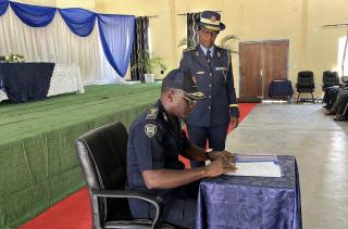 NKURENKURU, 24 July 2026- Commissioner Andreas Nelumbu has officially assumed the role of Kavango West Regional Commander, replacing Commissioner Julia Sakuwa-Neo, who served as head of the region and is now regional commander of the Zambezi Region.

(Photo:Contributed)
NAMPA

