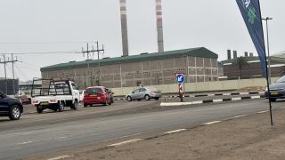 Walvis Bay, 07 August 2026 - Traffic on the Independence Road in along Kuisebmund in Walvis Bay. (Photo by: Isabel Bento) NAMPA