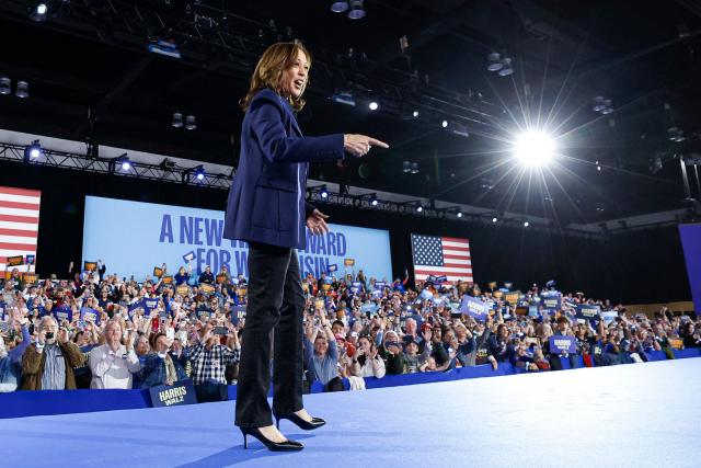 US Vice President and Democratic presidential candidate Kamala Harris arrives for a campaign event in Green Bay, Wisconsin, October 17, 2024. (Photo by KAMIL KRZACZYNSKI / AFP)