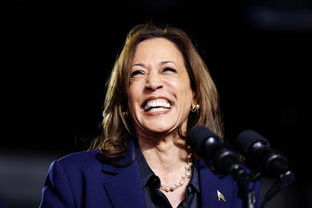 US Vice President and Democratic presidential candidate Kamala Harris speaks during a campaign event in Green Bay, Wisconsin, October 17, 2024. (Photo by KAMIL KRZACZYNSKI / AFP)