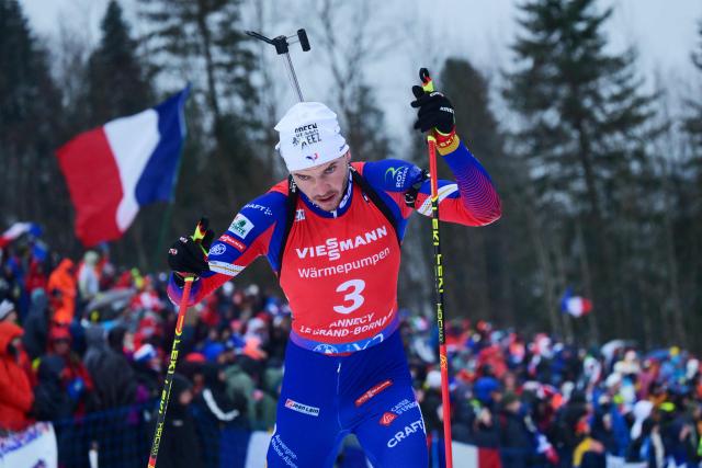 France's Emilien Jacquelin competes during the men's 15 km mass start event of the IBU Biathlon World Cup in Le Grand Bornand near Annecy, southeastern France, on December 22, 2024. (Photo by Olivier CHASSIGNOLE / AFP)