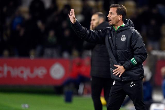 Sporting Lisbon's Portuguese coach Joao Pereira reacts during the Portuguese League football match between Gil Vicente FC and Sporting CP at the at the Cidade de Barcelos stadium in Barcelos, on December 22, 2024. (Photo by MIGUEL RIOPA / AFP)