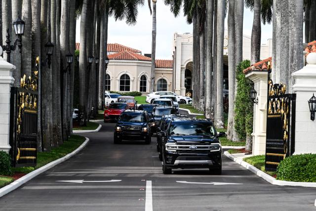 The motorcade carrying US President-elect Donald Trump leaves Trump International Golf Club in West Palm Beach, Florida on December 26, 2024. (Photo by CHANDAN KHANNA / AFP)