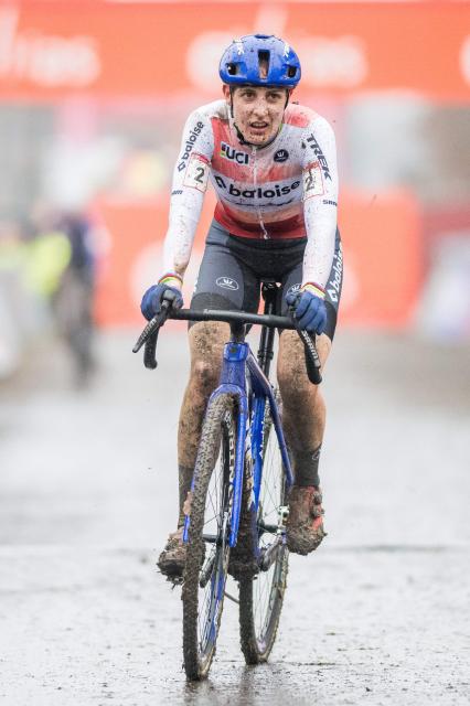 Dutch Lucinda Brand crosses the finish line after competing in the Women's elite race of the World Cup cyclocross cycling event, stage 7 (out of 12) of the UCI World Cup competition, in Gavere on December 26, 2024. (Photo by JASPER JACOBS / Belga / AFP) / Belgium OUT