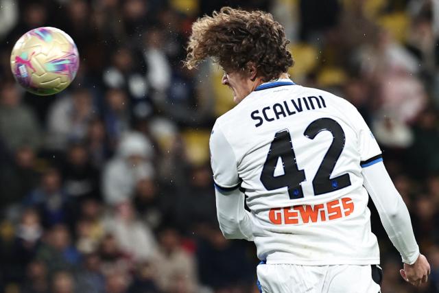 Atalanta's Italian defender #42 Giorgio Scalvini heads the ball during the Italian Super Cup semi-final football match between Inter Milan and Atalanta at the Al-Awwal Park in Riyadh on January 2, 2025. (Photo by FADEL SENNA / AFP)