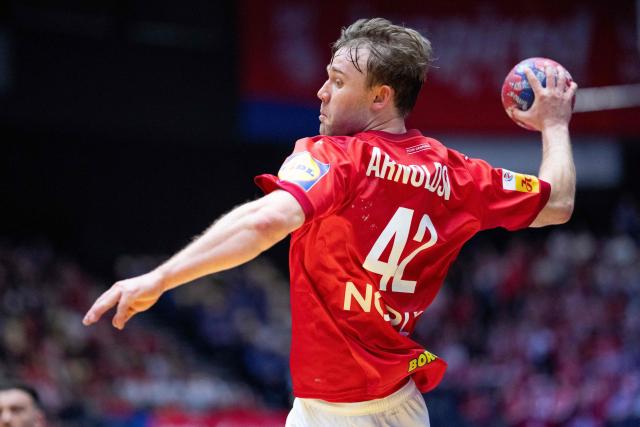 Denmark's Thomas Sommer Arnoldsen is seen in action during the Preliminary Round Group B match between Denmark and Algeria of the IHF Men's Handball World Championship in Herning, Denmark on January 14, 2025. (Photo by Bo Amstrup / Ritzau Scanpix / AFP) / Denmark OUT