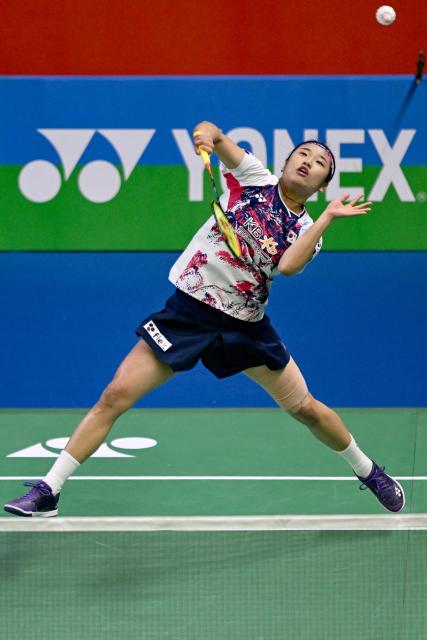 South Korea’s An Se-Young plays against Taiwan's Chiu Pin-Chian during their women’s singles match at the Yonex-Sunrise India Open 2025 badminton tournament in New Delhi on January 15, 2025. (Photo by Money SHARMA / AFP)