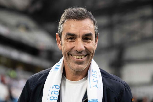 France's former player Robert Pires poses prior to a Legends football match to celebrate the 125th Anniversary of Olympique de Marseille (OM) football club at the Stade Velodrome in Marseille, southern France, on May 2, 2025.  (Photo by MIGUEL MEDINA / AFP)