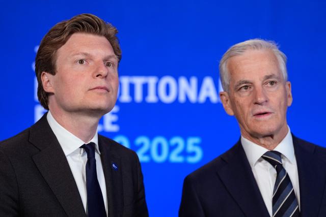 Norway's Prime Minister Jonas Gahr Store (R) greets Netherland's Defense Minister Ruben Brekelmans at the start of the annual Joint Expeditionary Force (JEF) Leaders' Summit in Oslo on May 9, 2025. From May 8-9, Norway hosts this year's summit for the members of the JEF coalition: UK, Denmark, Estonia, Finland, Iceland, Latvia, Lithuania, the Netherlands, Sweden and Norway. Their meeting will focus on the situation in Europe and regional cooperation on security challenges. (Photo by Lise Åserud / NTB / AFP) / Norway OUT