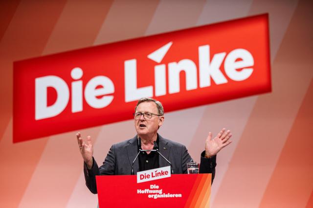 Germany's The Left (Die Linke) party politician Bodo Ramelow, one of the new Vice-Presidents of the Bundestag (lower house of parliament), addresses delegates during the two-day federal party congress in Chemnitz, eastern Germany on May 9, 2025. (Photo by JENS SCHLUETER / AFP)