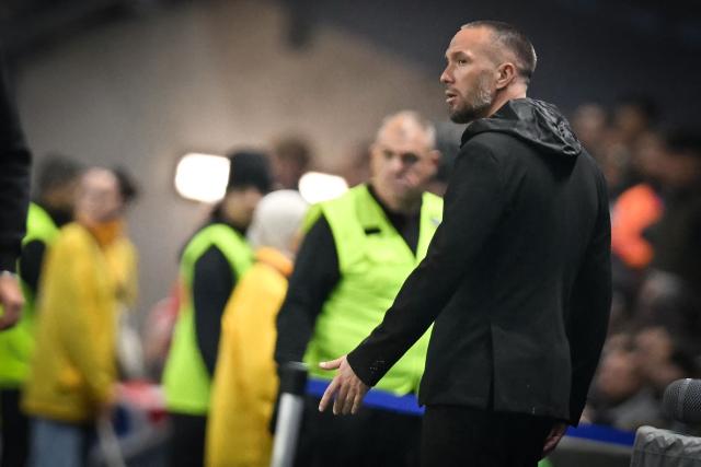 Le Havre's French head coach Didier Digard looks on during the French L1 football match between Le Havre AC and Olympique de Marseille (OM) at The Stade Oceane in Le Havre, north-western France, on May 10, 2025. (Photo by Lou BENOIST / AFP)
