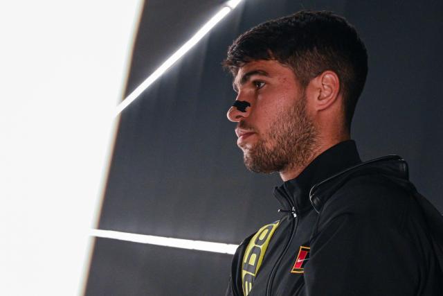 Spain's Carlos Alcaraz looks on prior to his men's single match against Serbia's Laslo Djere at the ATP Rome Open tennis tournament at Foro Italico in Rome, Italy on May 11, 2025. (Photo by PIERO CRUCIATTI / AFP)