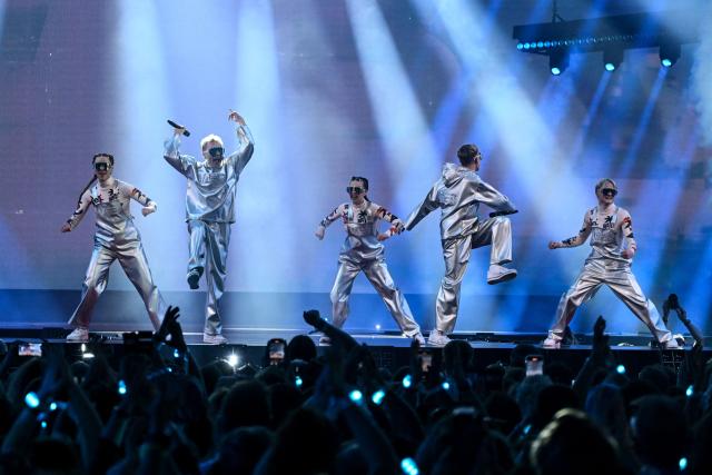 Icelandic duo Vaeb representing Iceland with song "Roa" performs during the dress rehearsal for the first semi-final at the Eurovision Song Contest 2025 in Basel, on May 12, 2025. (Photo by SEBASTIEN BOZON / AFP)